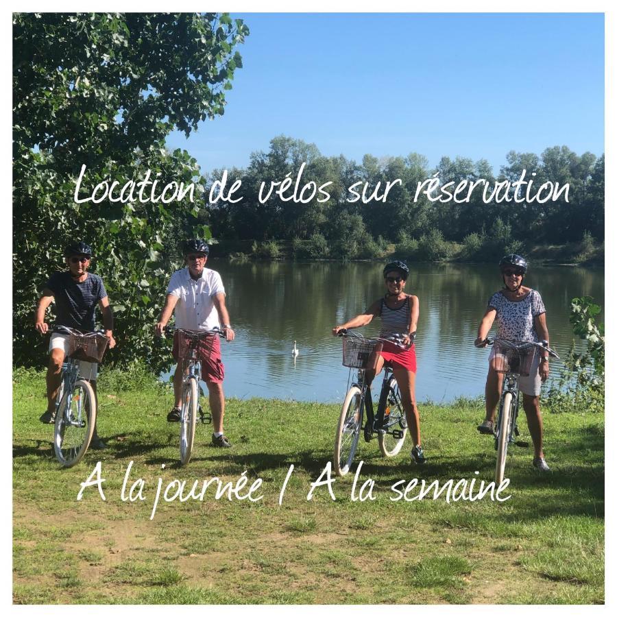 Les Gites De Josephine Courbouzon  Exteriör bild